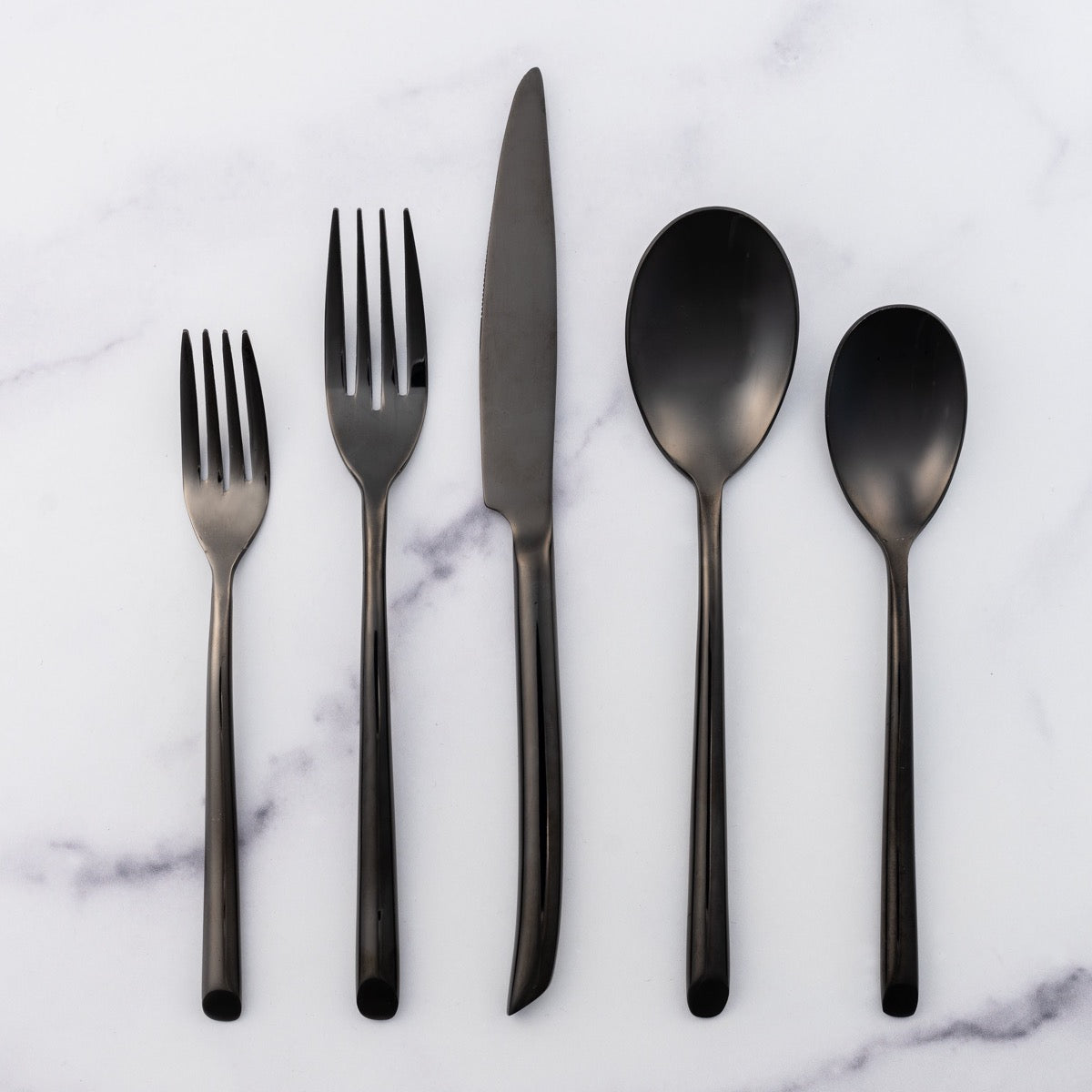 How to Choose the Best Silverware Set for Everyday Luxury Living