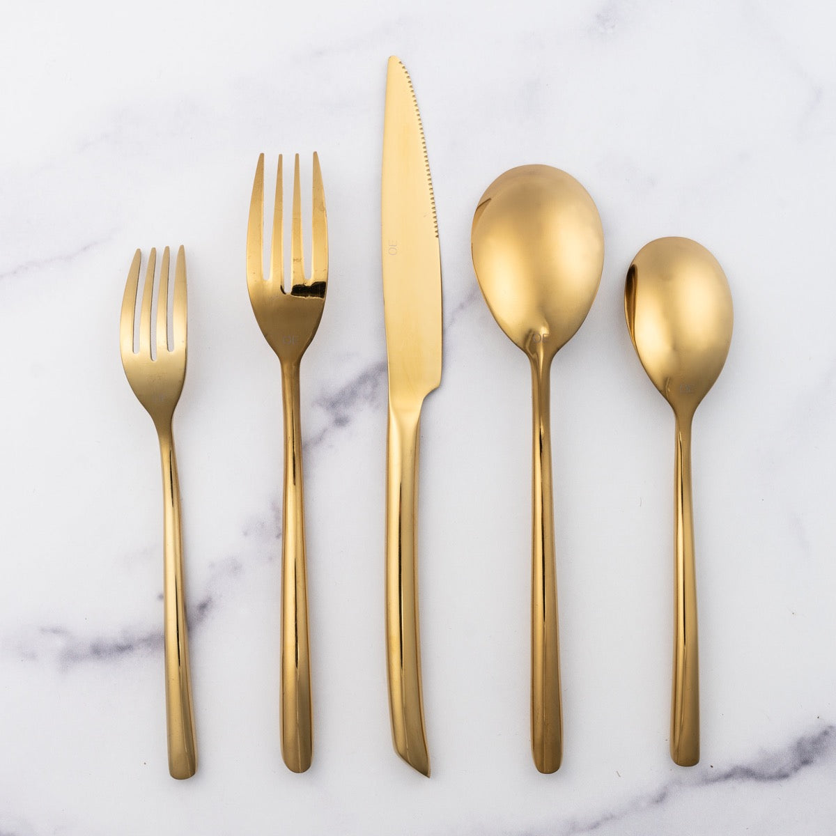 cutlery set in shinny gold heavy weight 