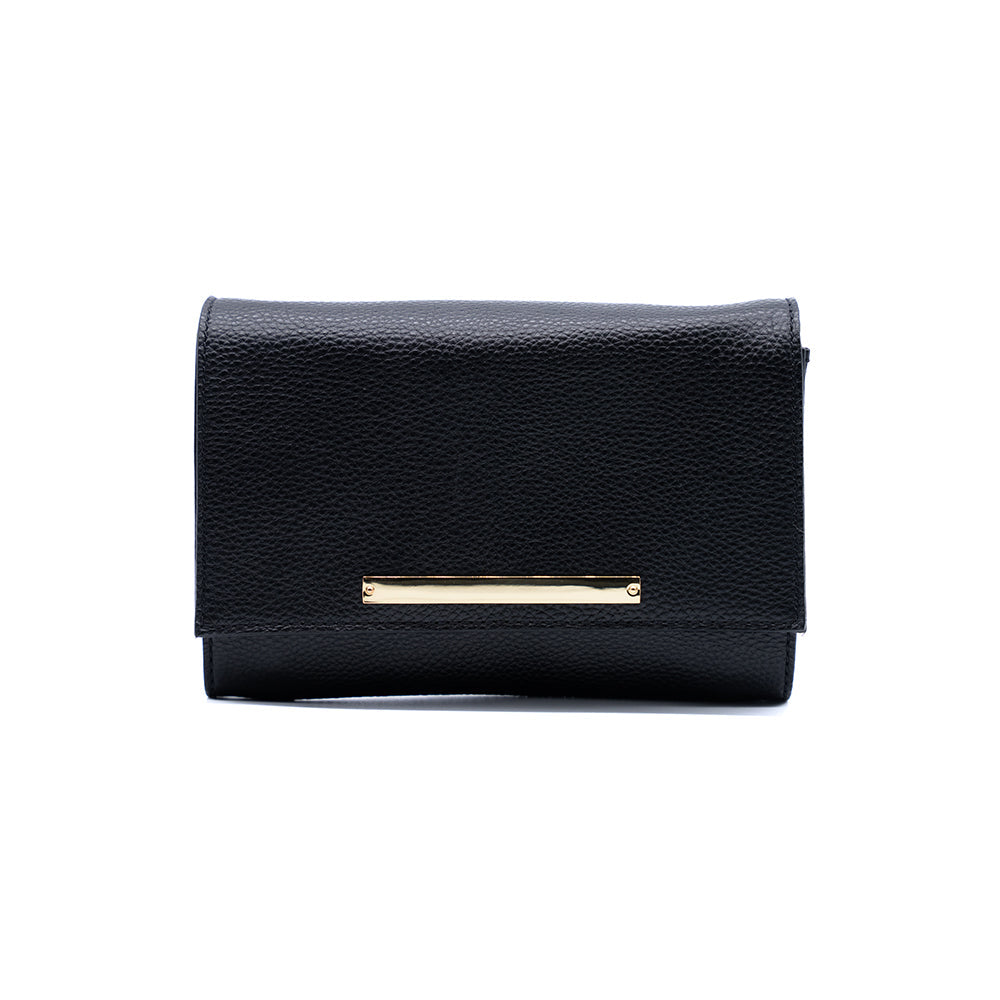 Lelu crossbody bag in black color, displayed to emphasize its sleek design and stylish versatility for on-the-go fashion